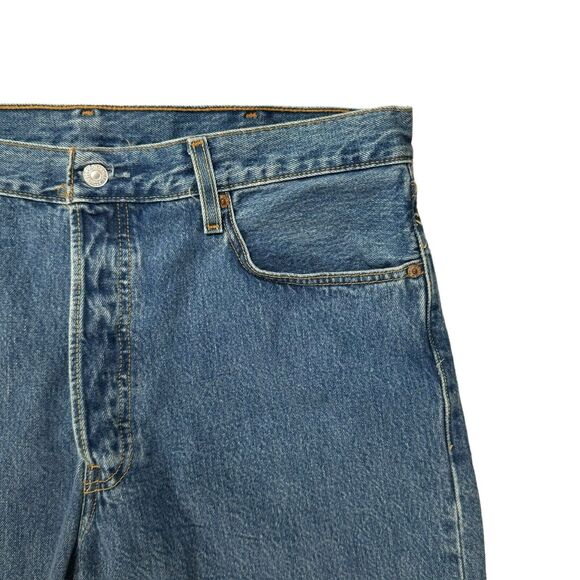 Vintage Levis 501 Button Fly Jeans Made In Guatemala 38 x 32 Light Blue Wash - Picture 7 of 16
